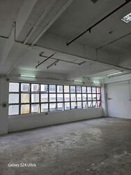 Gordon Industrial Building (D14), Factory #560945111